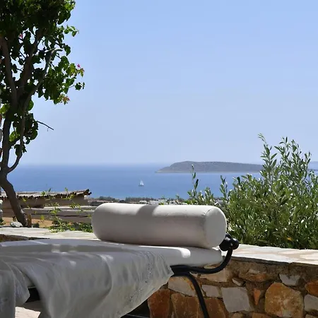 Aiolis * Parikia (Paros)