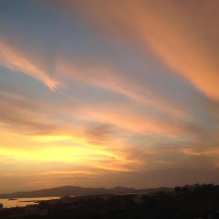 Aiolis Parikia (Paros)